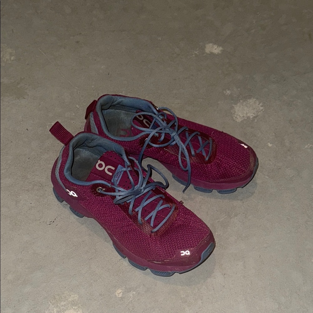 On Running  Sneakers